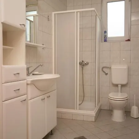 Apartamento With A Parking Space Novigrad - 7017 *