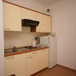 Apartamento With A Parking Space Novigrad - 7017